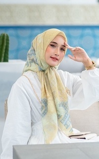 Printed Scarf Mozaic Series in yellow