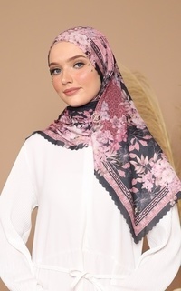 Hijab Motif WIJAYA KUSUMA SERIES BLACK