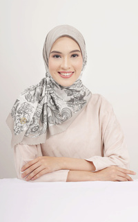 Printed Scarf Sarinah Scarf - Cashmere