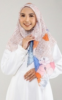 Hijab Motif Hijab Puspa Brown