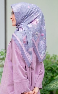 Hijab Motif Zeera Series in Wisteria Purple