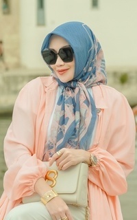 Hijab Motif Chain 2 La Bella Voile Square - Blu