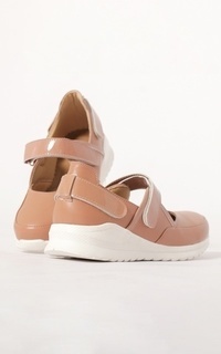 Sepatu JENNIE SNEAKERS MOCCA