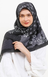 Printed Scarf Voal Hijab Segi Empat Natfia