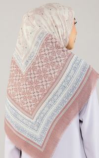 Pashmina Ailla shawl in Blush