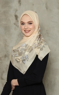Hijab Motif Batik Sidomukti Garuda in Lemon