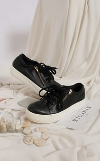 Sepatu Sneakers moela shoes black