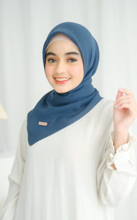 Hijab Polos Hijab Segi 4 Voal Sajida Navy