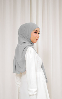 Hijab Instan PIO (Pashmina Instan Oval) Silver [fast po 3hari]