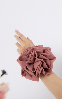 Ikat Rambut Scrunchie Flower