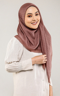 Hijab Motif The Tapis Square - Baked Clay