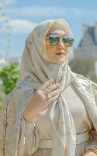 Hijab Motif The Autograph Voile Square - Creme