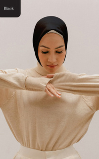 Plain Scarf Hijab Savra Anti Wringkle Black