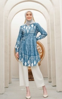 Tunic Kyra Tunic - Tunik Sutra Silk Kekinian Terbaru Wanita Lengan Panjang Batik Print Motif Blue-610104