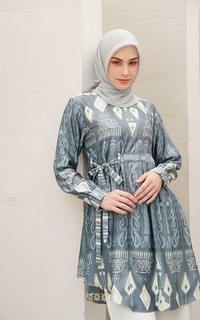 Tunic Kyra Tunic - Tunik Sutra Silk Kekinian Terbaru Wanita Lengan Panjang Batik Print Motif Grey-610112