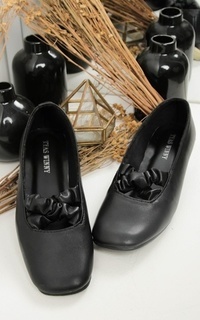 Sepatu Stephanie Heels Black