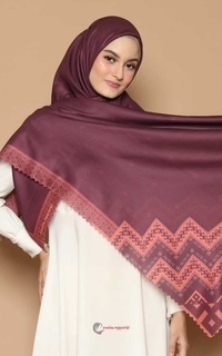 Hijab Motif hijab voal premium siku keluang Maroon