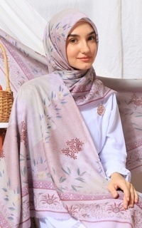 Hijab Motif ALINA SERIES_BABY PINK