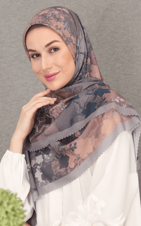 Hijab Motif Blossom Scarf  - Blackcurrant