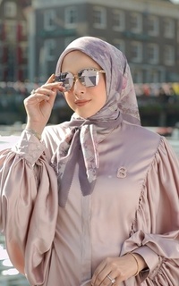 Hijab Motif The Journey Voile Square - Kuala Lumpur