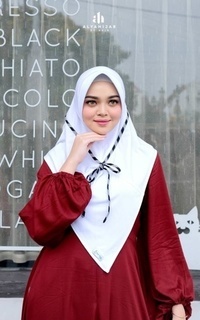 Plain Scarf Tisha Bergo - Tenun Series