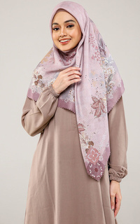 Hijab Motif Raya Scarf Kode 03