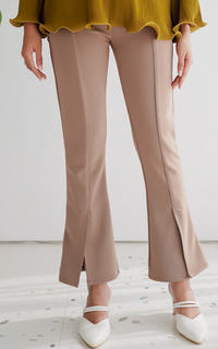 Celana Alunicorn - Roco Pants Almond - Pants Wanita