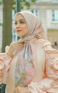 Hijab Motif The Parisian Voile Square - Douce