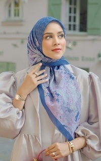 Hijab Motif The Parisian Voile Square - Mer