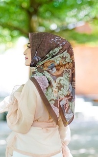 Hijab Motif Allure series in wood