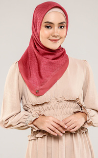 Hijab Motif The Tapis Square - Bittersweet