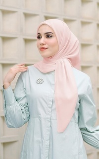 Hijab Polos Textured Square - Pink Chic