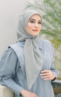 Hijab Polos Textured Square - Gray Marble