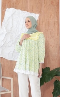 Blus Meira Blouse