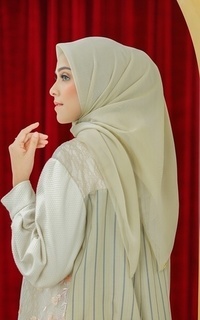 Plain Scarf Kelly Square in Sandshell Multicolor-648768