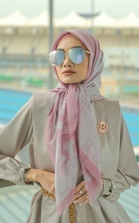 Hijab Motif The Grand Prix Voile Square - Fastest Lap