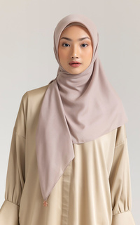 Hijab Motif Starla Scarf Almond