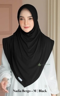 Hijab Polos Nadia Bergo - Size M Black-655611