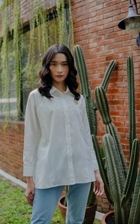 Kemeja Maika Shirt - White 