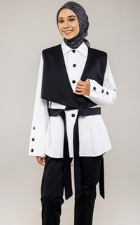 Rompi Black&White the 2nd : Vest (Hitam)