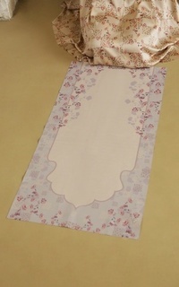 Sajadah Meena Praying Mat in Almond Buff