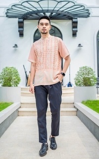 Pakaian Pria Vervessa's Kia Men Muslim Shirt Peach | Kemeja Koko Pria Raya Pesta Kondangan PO 4 Days Peach-664208