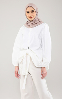 Blouse Hazelnut Indonesia - Sabrina Top - Atasan/ Blouse/ Top Wanita - White (DEFECT/ MINOR)