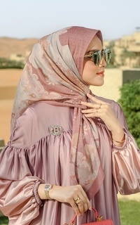 Hijab Motif Arabian Night Voile Square - Parade