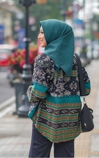 Cardigan Nuray Emerald Tenun Outer emerald green-666667