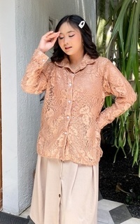 Blouse Yoenik Apparel Yujin Kemeja Brokat Milktea M17812 R49S1