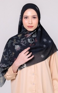 Hijab Motif Elaiya - Black Ink Scarf