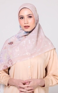 Hijab Motif Elaiya - Whip Peachy Scarf