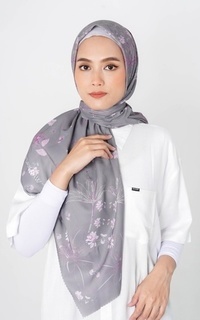 Printed Scarf WK034 kerudung segi empat voal DAW Project Maia Series abu muda