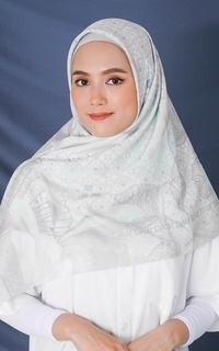 Printed Scarf WK042 kerudung segi empat voal DAW Project Lilith Series abu muda